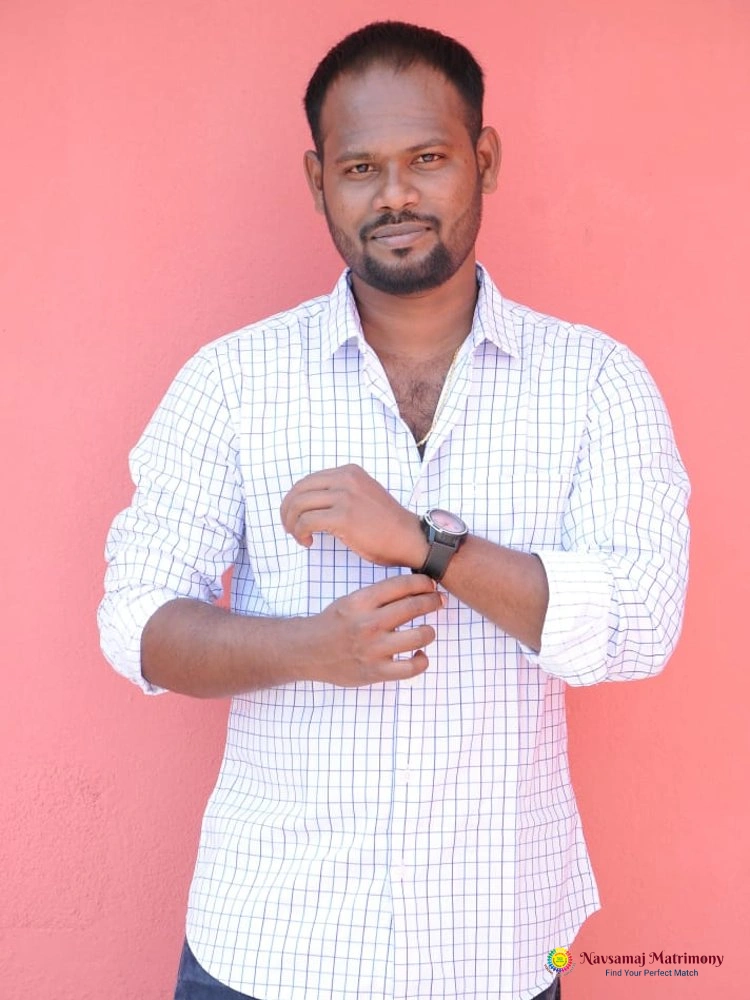 Yogesh Ganesan View 2 Profile Image - Navsamaj Matrimony