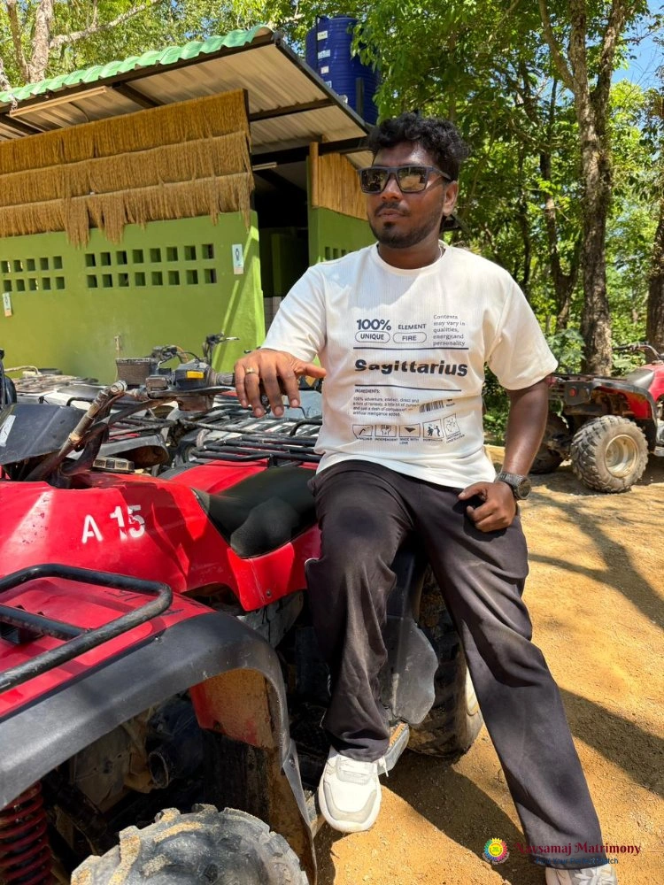 Balaji S View 4 Profile Image - Navsamaj Matrimony