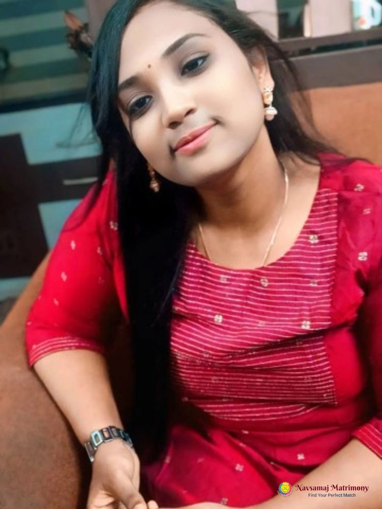 Sushmitha Suresh View 2 Profile Image - Navsamaj Matrimony