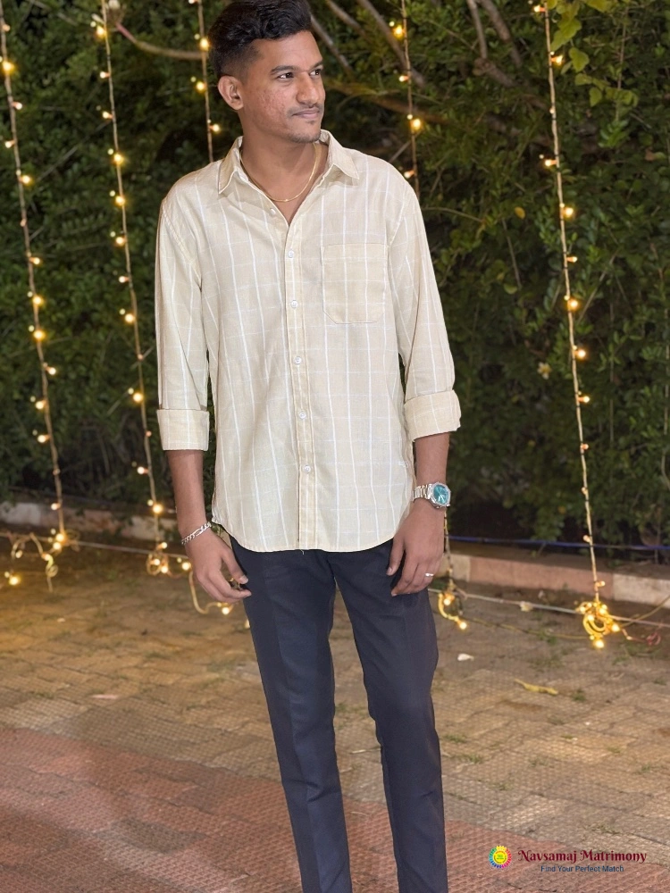 Akash Srinivasan View 2 Profile Image - Navsamaj Matrimony