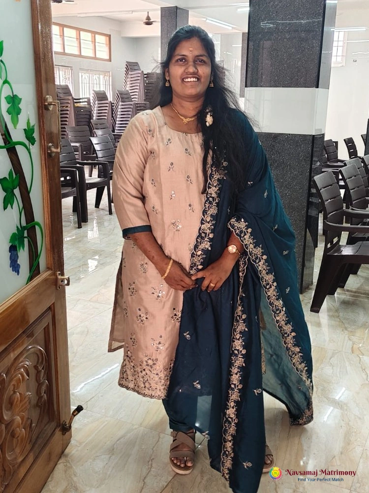 Gayathiri Kuppusamy Profile Image - Navsamaj Matrimony