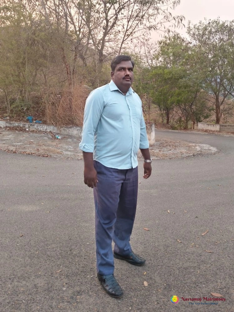 Vasantharajan Madhivanan View 2 Profile Image - Navsamaj Matrimony