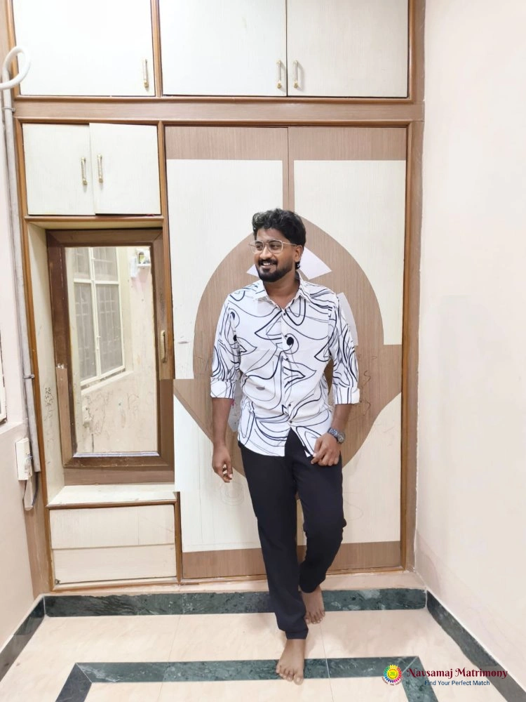 Monish Sivaraman View 2 Profile Image - Navsamaj Matrimony