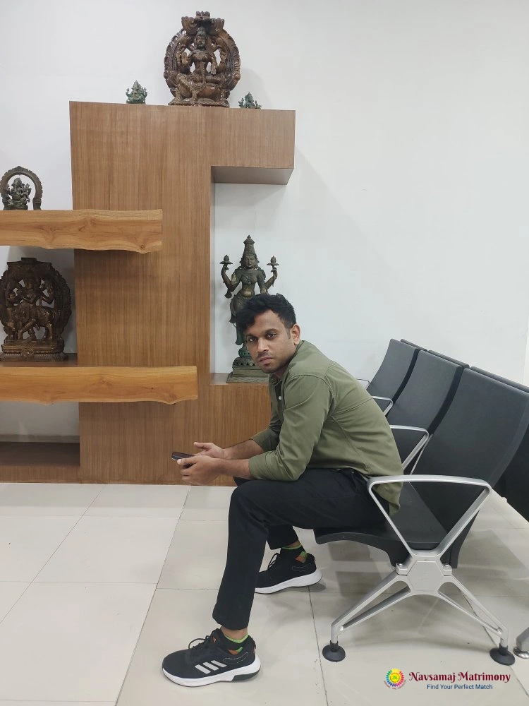 Vasanth Kumaresan View 3 Profile Image - Navsamaj Matrimony