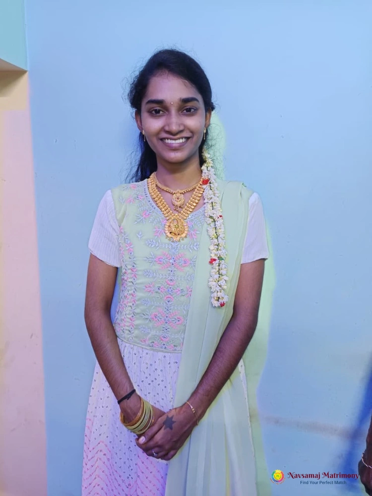 Naveena A Anandan View 2 Profile Image - Navsamaj Matrimony