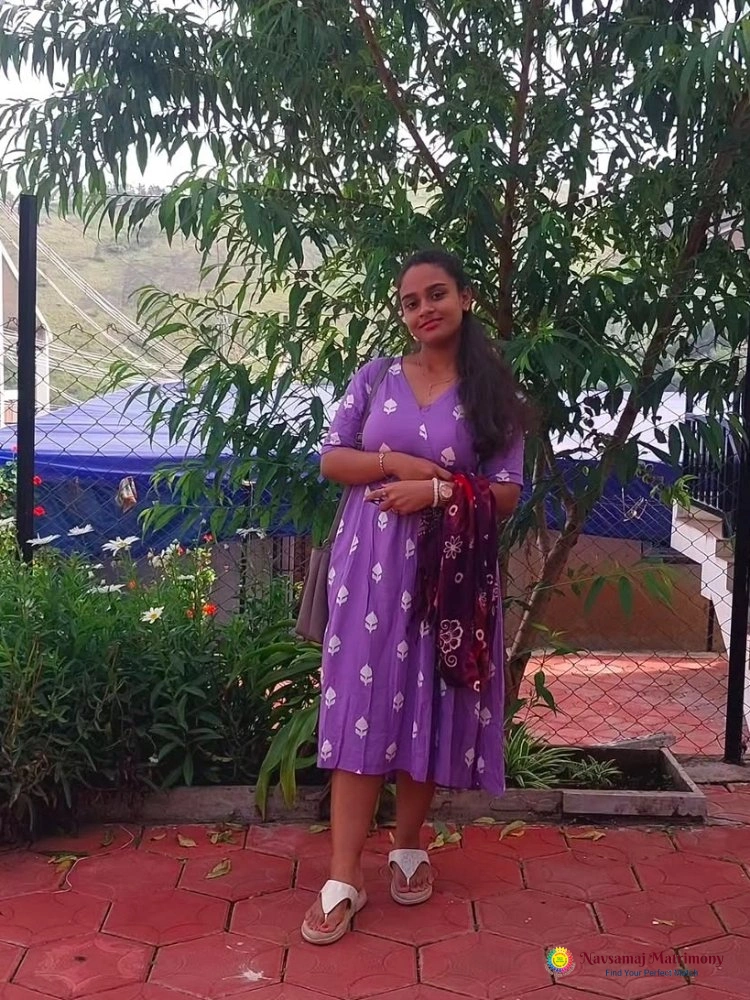 Preetha Thanigai View 3 Profile Image - Navsamaj Matrimony