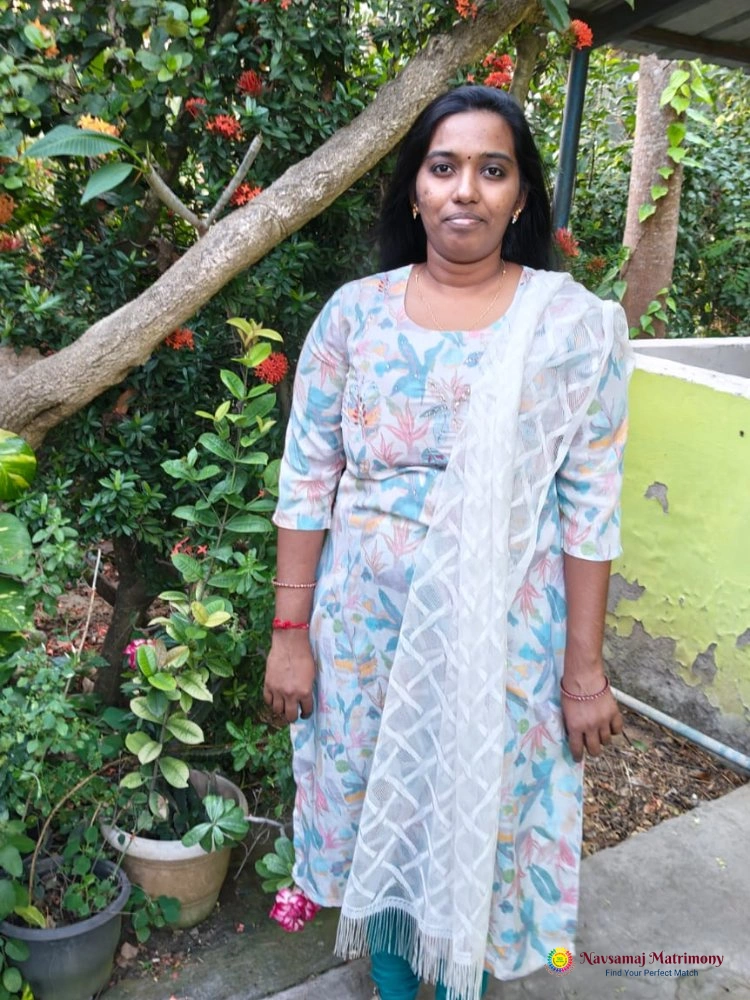 Parvathi M View 2 Profile Image - Navsamaj Matrimony