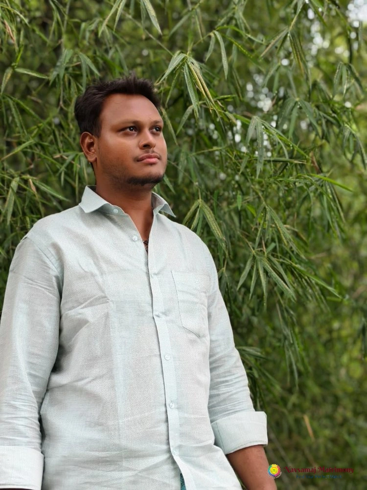 Vetrivel Asokan View 2 Profile Image - Navsamaj Matrimony