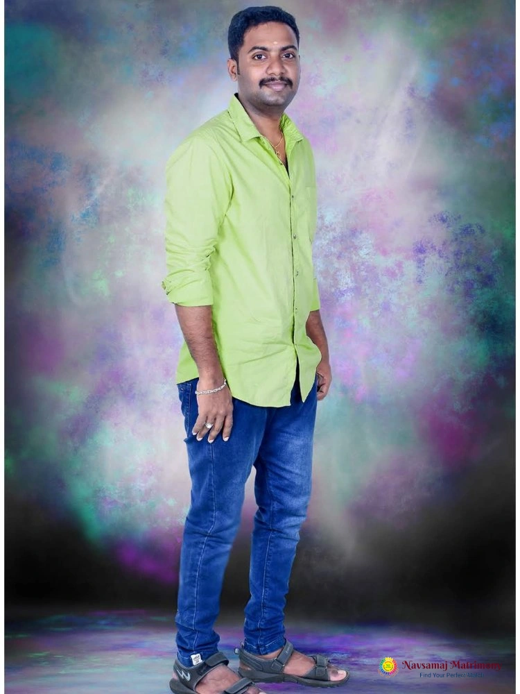Yogendran D View 3 Profile Image - Navsamaj Matrimony